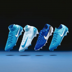 MAD AMBITION 💙

@nikefootball lanza su nueva colección con total apoyo en campo. El color azul conecta los tres silos de la marca americana en un pack que pronto tendrás disponible en SoloPeloteros.com
—
#nikefootball #Sp #solopeloteros #Mercurial #Phantom #NikeTiempo